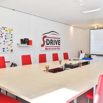 Intensivfahrschule S-Drive Fahrschule