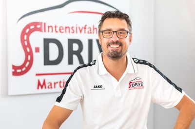 Intensivfahrschule S-Drive Fahrschule
